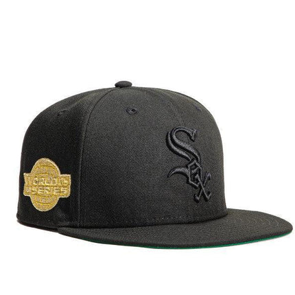 New Era x MLB Gold Digger 'Chicago White Sox 2005 World Series' 59Fifty Patch Fitted Hat (Hat Club Exclusive) - SOLE SERIOUSS (1)