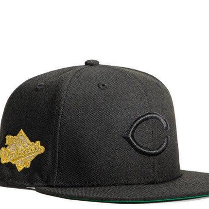 New Era x MLB Gold Digger 'Cincinnati Reds 1990 World Series' 59Fifty Patch Fitted Hat (Hat Club Exclusive) - SOLE SERIOUSS (1)