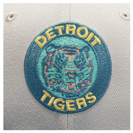 New Era x MLB Ocean Drive 'Detroit Tigers 1966 World Series Champions 50th Anniversary' 59Fifty Patch Fitted Hat (Hat Club Exclusive) - SOLE SERIOUSS (4)