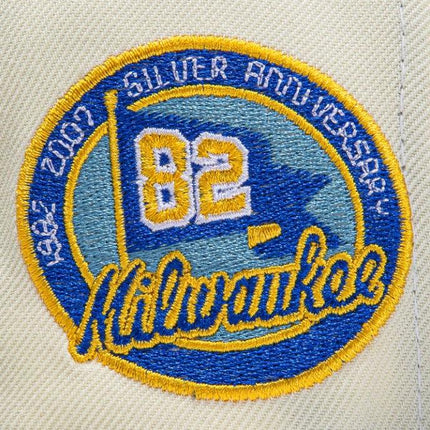 New Era x MLB White Dome 'Millwaukee Brewers Silver Anniversary' 59Fifty Patch Fitted Hat (Hat Club Exclusive) - SOLE SERIOUSS (5)
