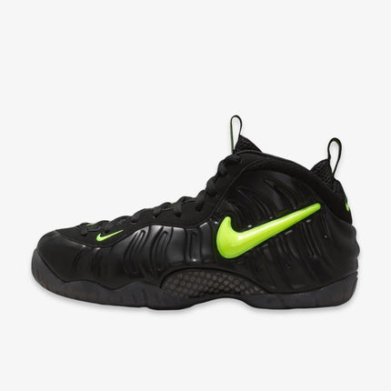Nike Air Foamposite Pro 'Black / Voltage Yellow' (2026) | SOLE SERIOUSS [1]