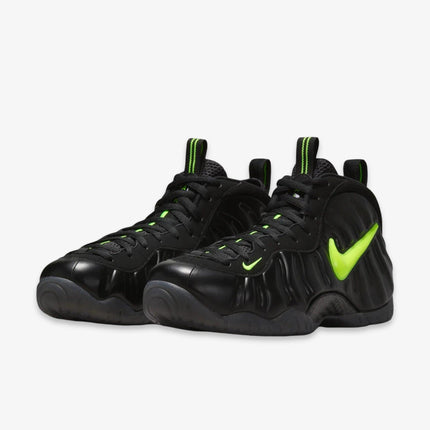 Nike Air Foamposite Pro 'Black / Voltage Yellow' (2026) | SOLE SERIOUSS [3]