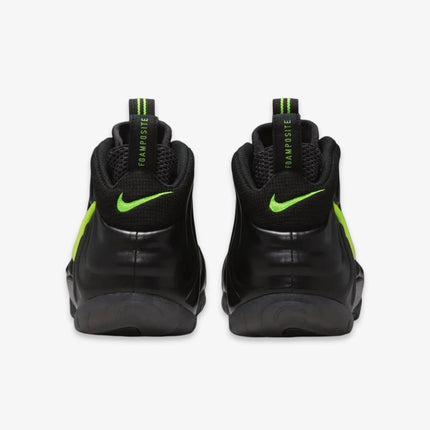 Nike Air Foamposite Pro 'Black / Voltage Yellow' (2026) | SOLE SERIOUSS [5]