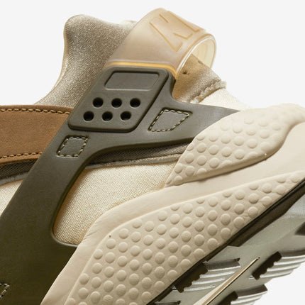 Nike Air Huarache LE x Stussy 'Desert Oak' (2021) | SOLE SERIOUSS [5]