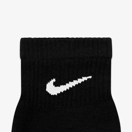 Nike Dri-FIT Everyday Plus Cushioned Mid Training Quarter Ankle Socks (6 Pack) Black SX6899-010 - SOLE SERIOUSS (5)