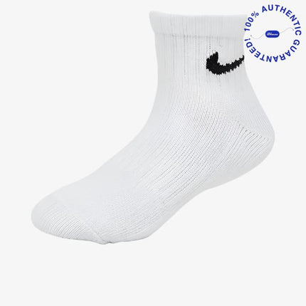 Nike Dri-Fit Cushioned Mid Training Quarter Ankle Socks (6 Pack) White (Little Kids) | SOLE SERIOUSS [2]