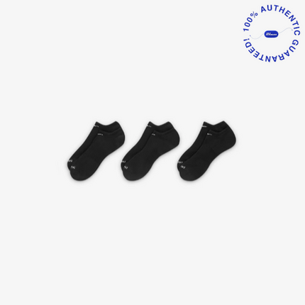 Nike Everyday Plus Cushioned Low Training No-Show Socks (3 Pack) Black | SOLE SERIOUSS [2]