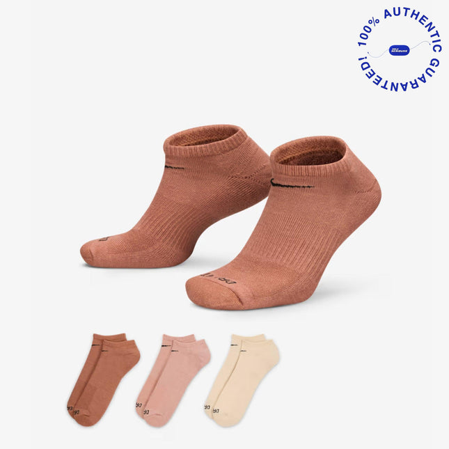 Nike Everyday Plus Cushioned Low Training No-Show Socks (3 Pack) Multicolor | SOLE SERIOUSS [1]