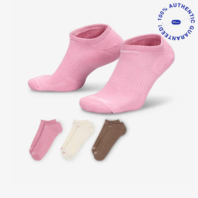 Nike Everyday Plus Cushioned Low Training No-Show Socks (3 Pack) Multicolor | SOLE SERIOUSS [1]