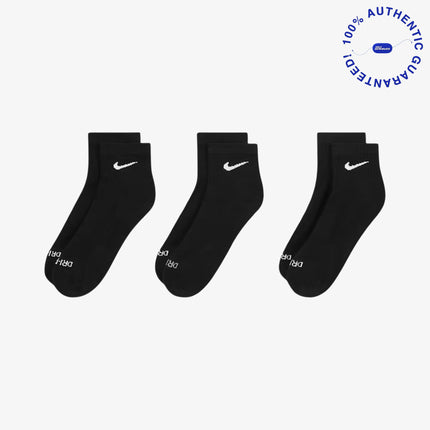 Nike Everyday Plus Cushioned Mid Training Ankle Socks (3 Pack) Black | SOLE SERIOUSS [2]