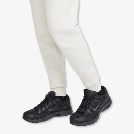 Nike NSW Tech Fleece Jogger Sweatpants Light Orewood Brown / Black (Mens) | SOLE SERIOUSS [4]