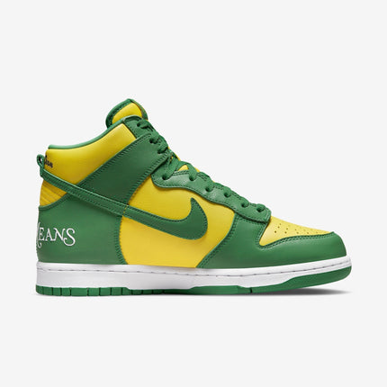 Nike SB Dunk High OG QS x Supreme 'By Any Means Necessary Brazil' (2022) | SOLE SERIOUSS [2]