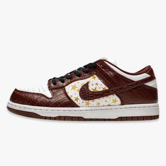 Nike SB Dunk Low OG QS x Supreme 'Stars Barkroot Brown' (2021) | SOLE SERIOUSS [1]