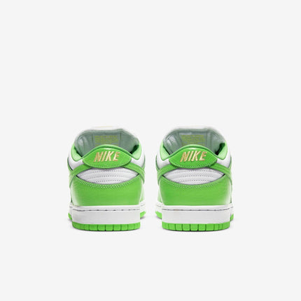 Nike SB Dunk Low OG QS x Supreme 'Stars Mean Green' (2021) | SOLE SERIOUSS [5]