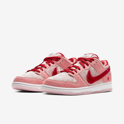 Nike SB Dunk Low Pro QS x StrangeLove Skateboards 'Valentine's Day' (2020) | SOLE SERIOUSS [3]