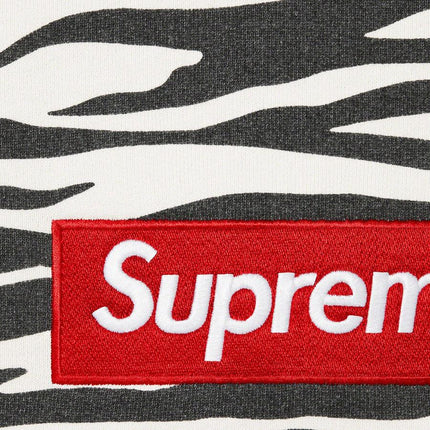 Supreme Crewneck 'Box Logo' Zebra (FW22) - SOLE SERIOUSS (2)