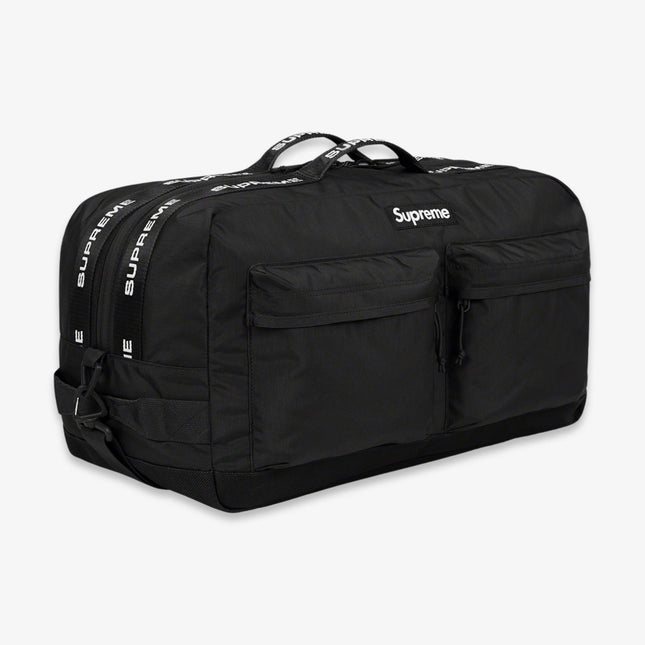 Supreme Duffle Bag Black (FW22) - SOLE SERIOUSS (1)