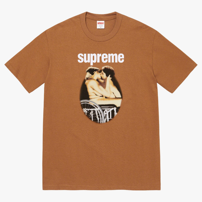 Supreme Tee 'Kiss' Light Brown (SS23) - SOLE SERIOUSS (1)