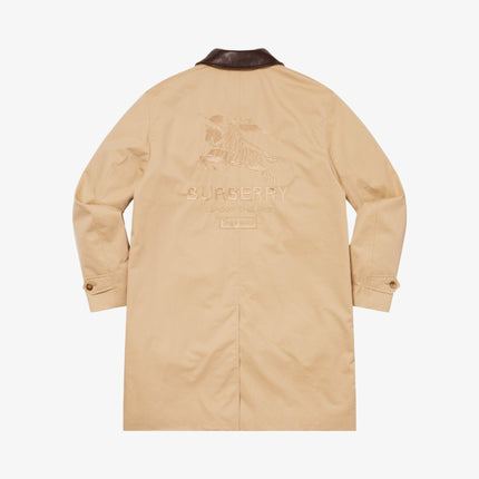 Supreme x Burberry Leather Collar Trench Beige SS22 - SOLE SERIOUSS (2)