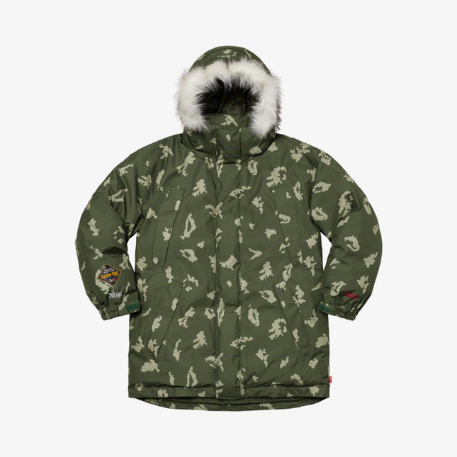 Supreme x GORE-TEX 700-Fill Down Parka Olive Russian Camo (FW21) - SOLE SERIOUSS (1)