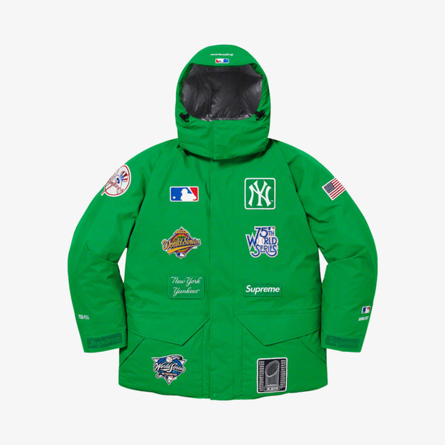 Supreme x MLB New York Yankees x GORE-TEX 700-Fill Down Jacket Green (FW21) - SOLE SERIOUSS (1)