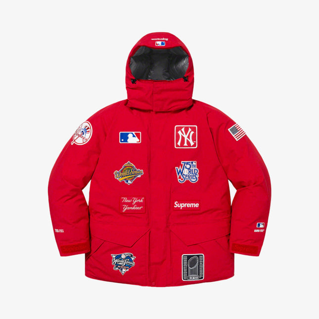 Supreme x MLB New York Yankees x GORE-TEX 700-Fill Down Jacket Red (FW21) - SOLE SERIOUSS (1)