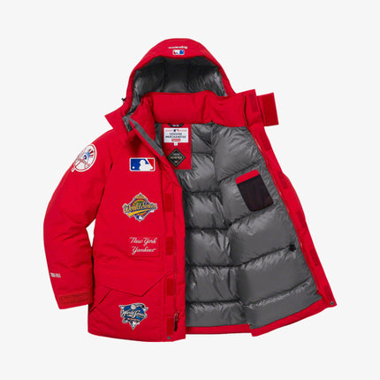 Supreme x MLB New York Yankees x GORE-TEX 700-Fill Down Jacket Red FW21 - SOLE SERIOUSS (2)