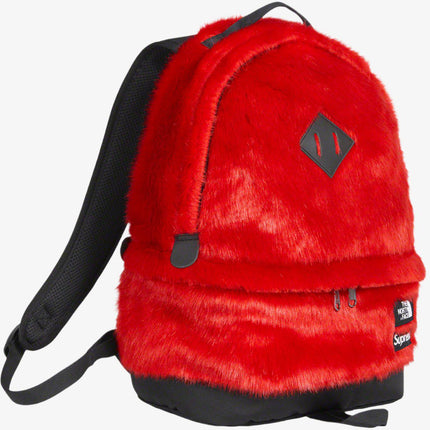 Supreme x The North Face Backpack 'Faux Fur' Red (FW20) - SOLE SERIOUSS (2)