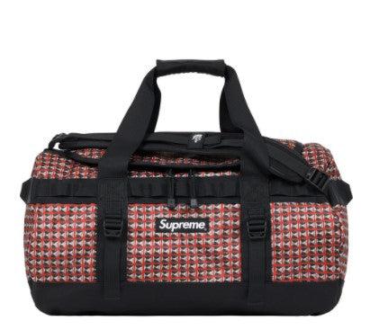 Supreme x The North Face Small Base Camp Duffle Bag 'Studded' Red SS21 - SOLE SERIOUSS (1)