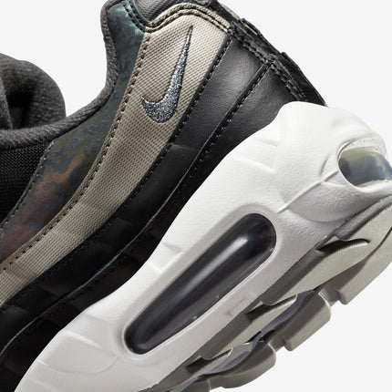 (Women's) Nike Air Max 95 'Reflective Iridescent Camo' (2021) DC9474-001 - SOLE SERIOUSS (7)