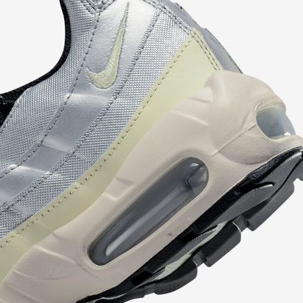 (Women's) Nike Air Max 95 'Speed Lacing - Metallic Silver' (2023) FD0798-001 - SOLE SERIOUSS (7)