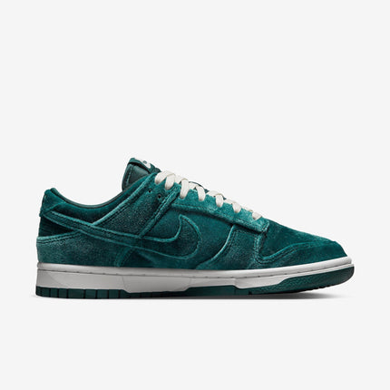 (Women's) Nike Dunk Low 'Velvet Teal' (2022) DZ5224-300 - SOLE SERIOUSS (2)