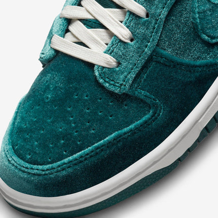 (Women's) Nike Dunk Low 'Velvet Teal' (2022) DZ5224-300 - SOLE SERIOUSS (6)