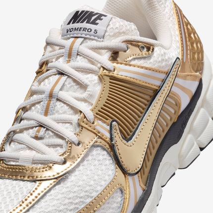 (Women's) Nike Zoom Vomero 5 GLD 'Photon Dust / Metallic Gold' (2024) HF7723-001 - SOLE SERIOUSS (6)