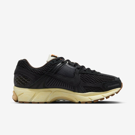 (Women's) Nike Zoom Vomero 5 PRM 'Black / Sesame' (2023) FD0533-010 - SOLE SERIOUSS (2)