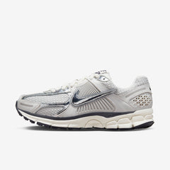 (Women's) Nike Zoom Vomero 5 'Photon Dust / Metallic Silver' (2023) FD0884-025 - SOLE SERIOUSS (1)