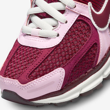 (Women's) Nike Zoom Vomero 5 'Pink Foam / Team Red' (2023) FN7196-663 - SOLE SERIOUSS (6)