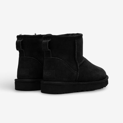 (Women's) UGG Classic Mini II Boot 'Black' (2022) 1016222-BLK - SOLE SERIOUSS (3)