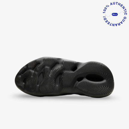 adidas Yeezy Foam Runner 'Carbon' (2023) | SOLE SERIOUSS [4]