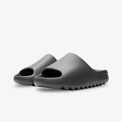 adidas Yeezy Slide 'Dark Onyx' (2024) | SOLE SERIOUSS [2]