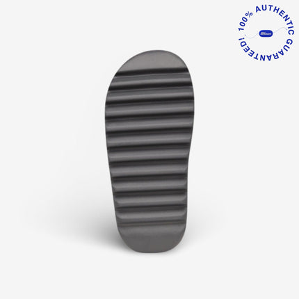 adidas Yeezy Slide 'Granite' (2023) | SOLE SERIOUSS [3]